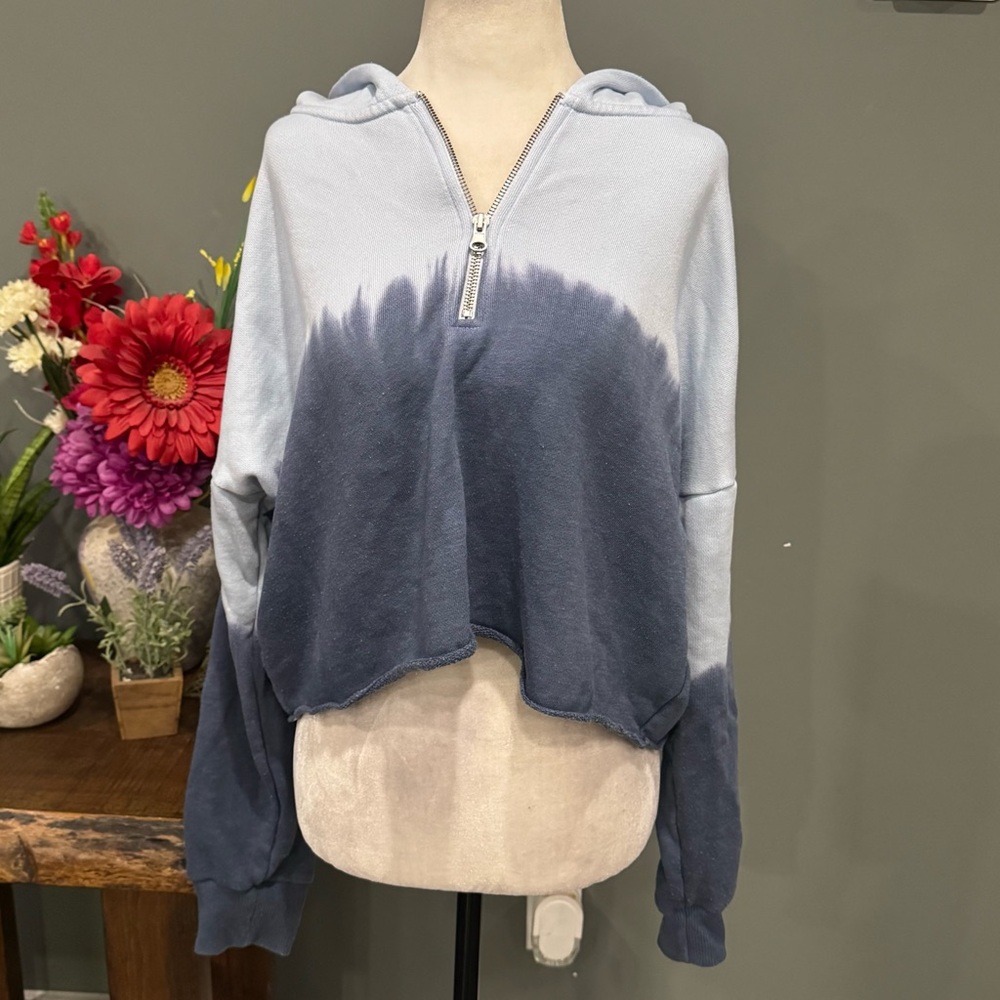Aerie Blue Cropped Tie-Dye Hoodie Sweater